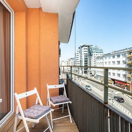 - Srodmiescie Swietojanska Parking 2 Sypialnie Gdynia