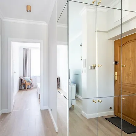Apartament Hampton - śródmieście świętojańska